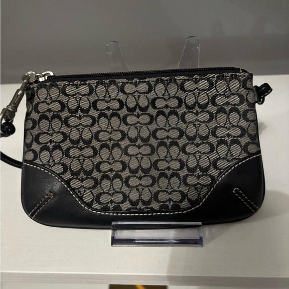 Coach Handbags - Coach Signature Wristlet